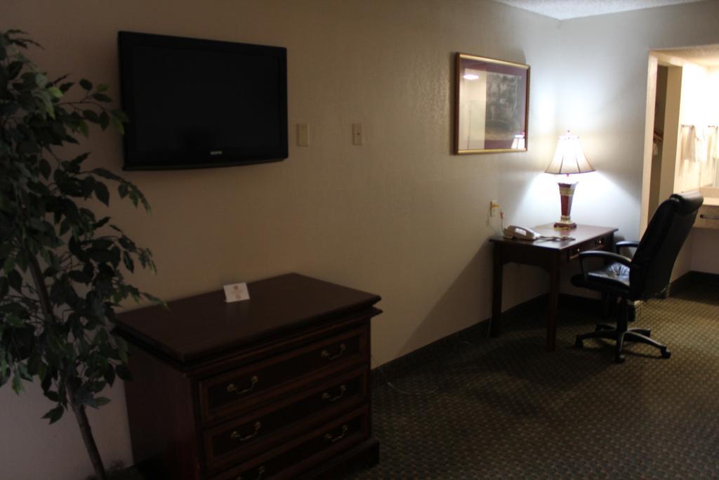 Rodeway Inn & Suites Nashville Exteriör bild